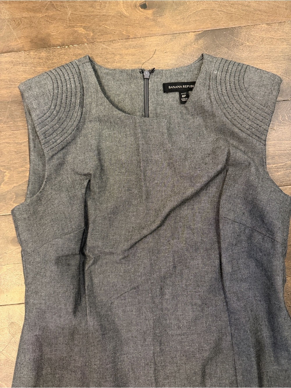 Banana Republic Heather Gray Cap-Sleeve Sheath Dress
